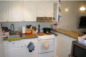 2124 NE 5th Ave, Wilton Manors, FL 33305, Sold 07/05/16