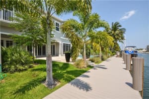 1700 SE 14th St, Fort Lauderdale, FL 33316, Sold 07/12/16