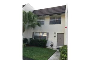 9050 NW 28th St, Coral Springs, FL 33065, Sold 06/24/16