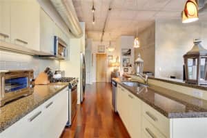 410 NW 1st Ave, Fort Lauderdale, FL 33301, Sold 09/22/16