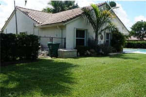 9845 W Tree Tops Ct, Davie, FL 33328, Sold 08/23/16