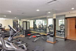 3000 Holiday Dr #1602, Fort Lauderdale, FL 33316, Sold 02/16/17