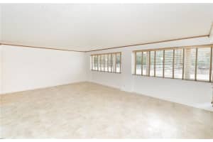 3000 Holiday Dr #1602, Fort Lauderdale, FL 33316, Sold 02/16/17