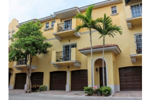 2520 SW 14th Ave, Fort Lauderdale, FL 33315, Sold 08/04/16