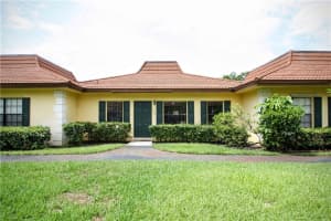 7052 SW 23rd St, Davie, FL 33317, Sold 07/12/16