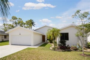 9914 NW 52nd St, Sunrise, FL 33351, Sold 07/14/16