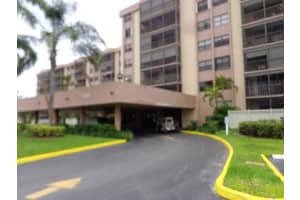 900 NE 195th St, Miami, FL 33179, Sold 12/28/16