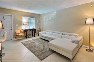 2660 NE 8th Ave, Wilton Manors, FL 33334, Sold 07/29/16