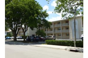 8821 NW 38th Dr, Coral Springs, FL 33065, Sold 10/03/16