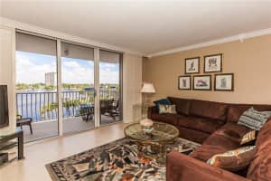 1 Las Olas Cir, Fort Lauderdale, FL 33316, Sold 01/27/17