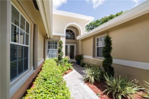 2900 Hampton Cir E, Delray Beach, FL 33445, Sold 07/18/16