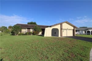 6691 NW 90th Ave, Tamarac, FL 33321, Sold 07/22/16