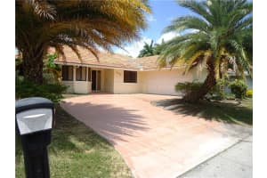 3925 NW 75th Terrace, Lauderhill, FL 33319, Sold 07/29/16