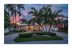 2433 NE 22nd Terrace, Fort Lauderdale, FL 33305, Sold 09/07/16