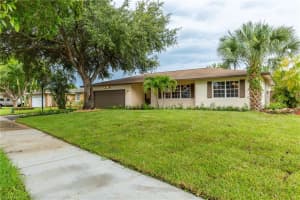 8008 SW 29th St, Davie, FL 33328, Sold 07/29/16