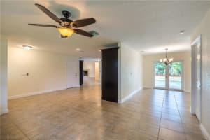 8008 SW 29th St, Davie, FL 33328, Sold 07/29/16