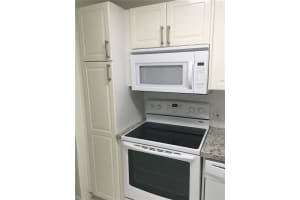 3201 N Country Club Dr, Aventura, FL 33180, Sold 10/17/16