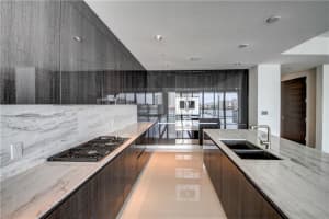 3250 NE 188th St, Aventura, FL 33180, Sold 05/03/21