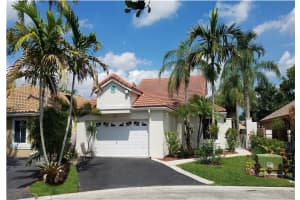 10041 NW 3rd St, Plantation, FL 33324, Sold 09/29/16