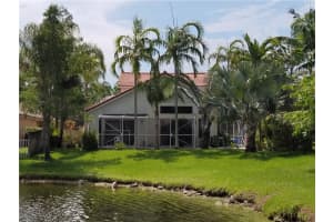10041 NW 3rd St, Plantation, FL 33324, Sold 09/29/16
