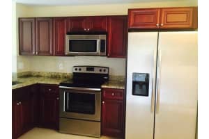 828 Summit Lake Dr, West Palm Beach, FL 33406, Sold 03/16/17