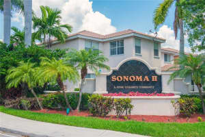 9488 NW 54th St, Sunrise, FL 33351, Sold 09/09/16