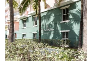 2051 SE 3rd St, Deerfield Beach, FL 33441, Sold 07/27/16