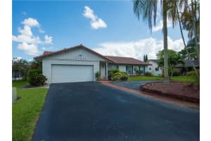 11070 Glenwood Dr, Coral Springs, FL 33065, Sold 08/04/16