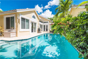 10116 NW 4th St, Plantation, FL 33324, Sold 09/15/16