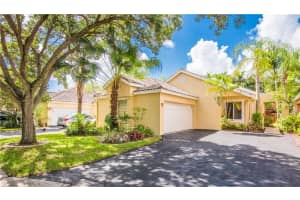 10116 NW 4th St, Plantation, FL 33324, Sold 09/15/16