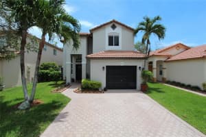 424 Lakeside Cir, Sunrise, FL 33326, Sold 08/30/16