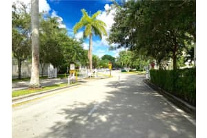 9858 NW 57th Manor, Coral Springs, FL 33076, Sold 08/18/16