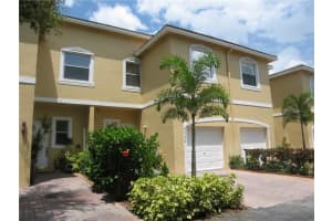 8322 Lagos De Campo Blvd, Tamarac, FL 33321, Sold 10/25/16