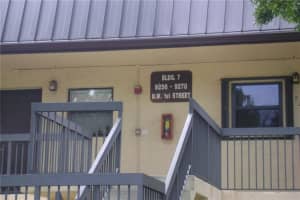 9262 NW 1st St, Pembroke Pines, FL 33024, Sold 08/02/16