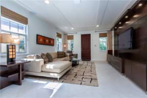 832 Eastview Ave, Delray Beach, FL 33483, Sold 11/10/16