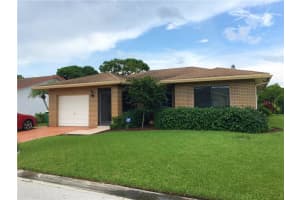 8220 NW 94th Ave, Tamarac, FL 33321, Sold 08/22/16