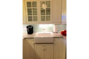 688 NE 1st St, Dania Beach, FL 33004, Sold 08/30/16