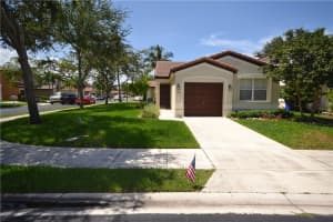 4371 NW 1st St, Deerfield Beach, FL 33442, Sold 08/10/16