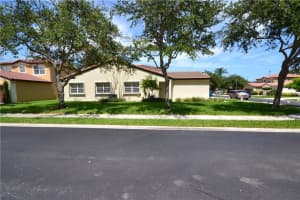 4371 NW 1st St, Deerfield Beach, FL 33442, Sold 08/10/16