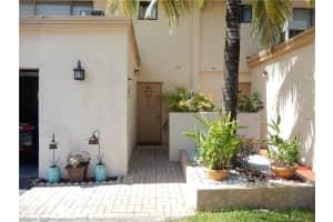 4243 NW 76th Ave, Hollywood, FL 33024, Sold 08/30/16