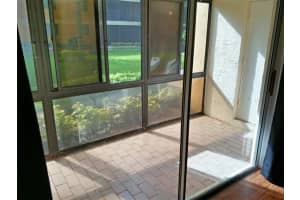 3013 N Oakland Forest Dr, Oakland Park, FL 33309, Sold 08/30/16