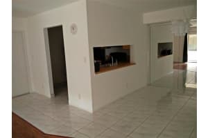 3013 N Oakland Forest Dr, Oakland Park, FL 33309, Sold 08/30/16