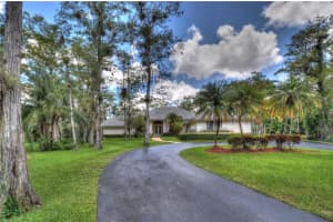 4933 NW 81st Ave, Coral Springs, FL 33067, Sold 03/27/17