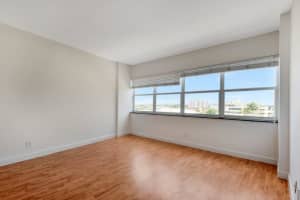 3250 NE 28th St, Fort Lauderdale, FL 33308, Sold 09/23/16