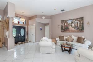 8204 NW 44th St, Coral Springs, FL 33065, Sold 09/09/16