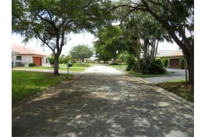 922 NW 110th Ln, Coral Springs, FL 33071, Sold 10/21/16