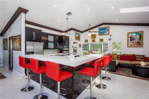 899 NW 107th Ln, Coral Springs, FL 33071, Sold 12/08/16