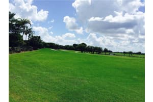 13700 SW 62nd St, Miami, FL 33183, Sold 01/03/17