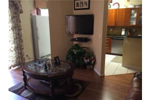 9145 NW 40th St, Sunrise, FL 33351, Sold 09/26/16