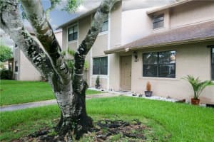 227 Lakeside Cir, Sunrise, FL 33326, Sold 12/19/16